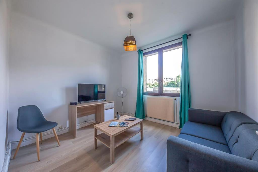 Appartement Au Bord De La Leysse A Chambery Exterior photo