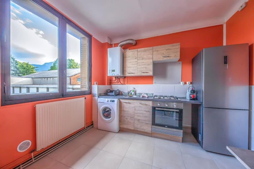 Appartement Au Bord De La Leysse A Chambery Exterior photo