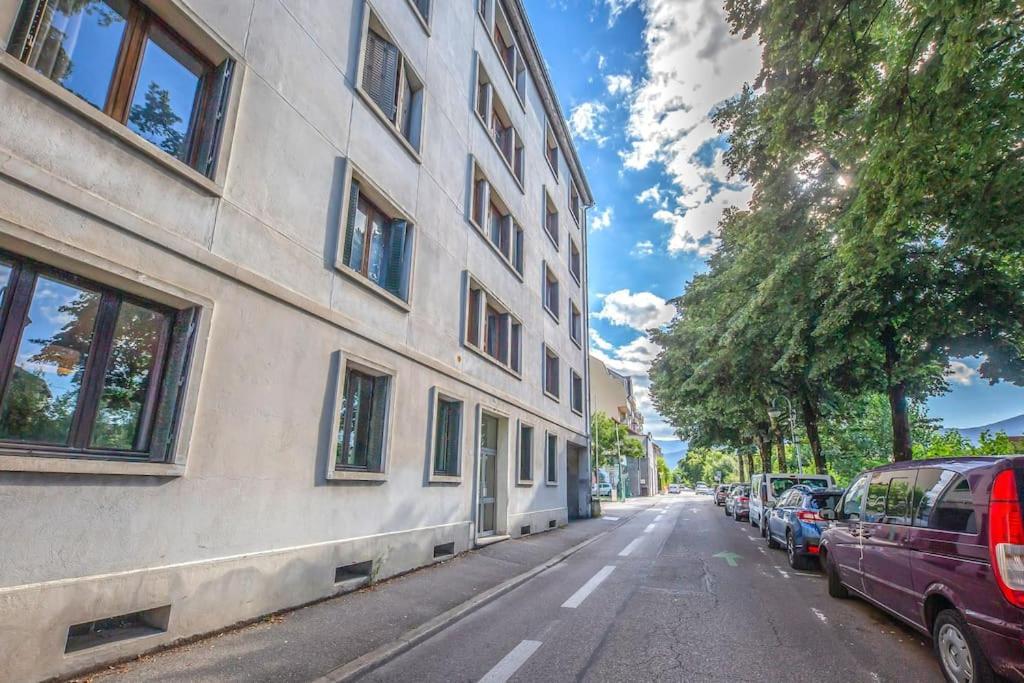 Appartement Au Bord De La Leysse A Chambery Exterior photo